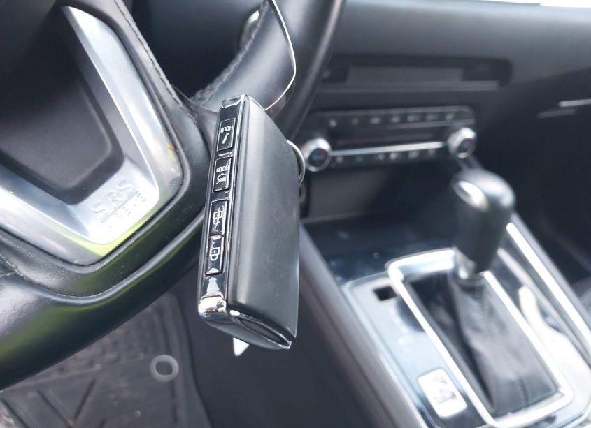 Photo 11 of 2020 Mazda Cx-5 SIGNATURE (VIN JM3KFBEY0L0860025)