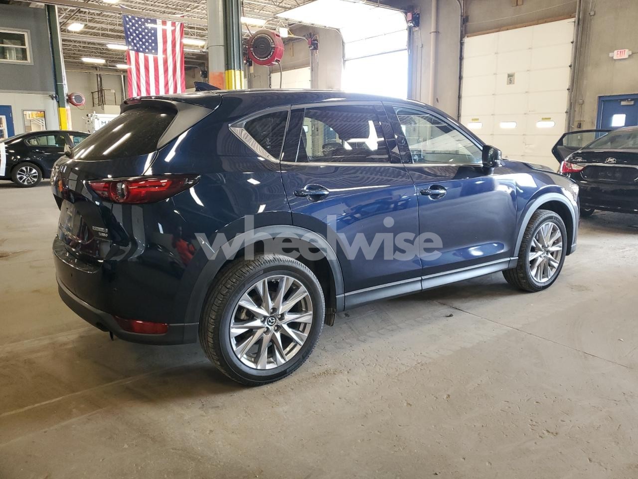 Photo 3 of 2021 MAZDA CX-5 SIGNATURE N/A (VIN JM3KFBEY1M0453946)