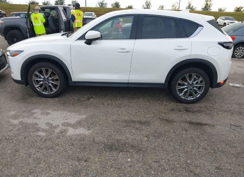 Photo 13 of 2021 Mazda Cx-5 SIGNATURE (VIN JM3KFBEYXM0437423)