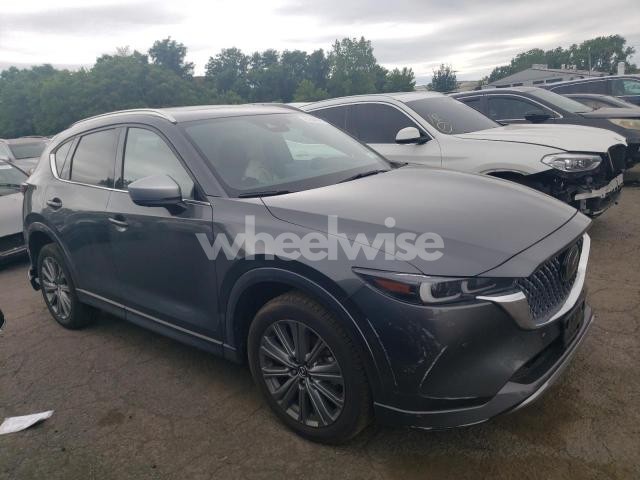 Photo 4 of 2024 MAZDA CX-5 SIGNATURE N/A (VIN JM3KFBXY2R0398377)