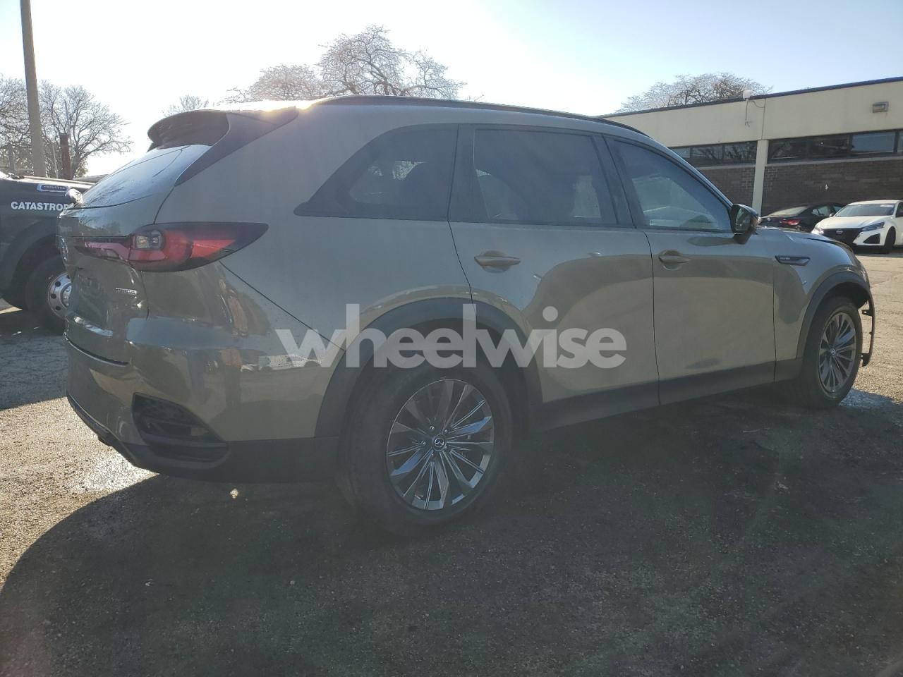 Photo 3 of 2025 MAZDA CX-70 PREFERRED (VIN JM3KJBHD5S1122785)