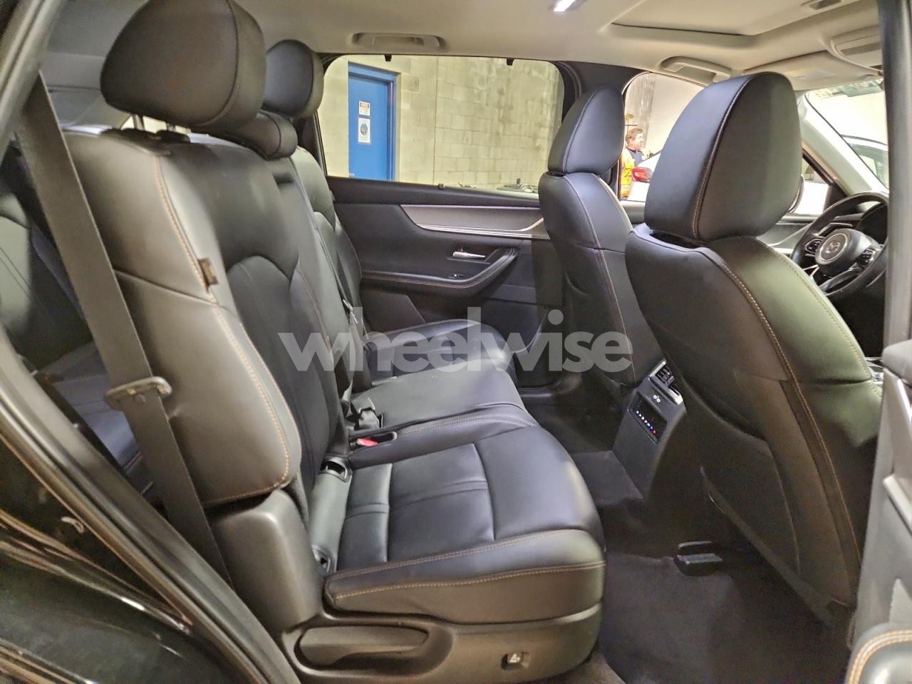 Photo 11 of 2025 MAZDA CX-90 PREFERRED (VIN JM3KKBHD3S1193349)