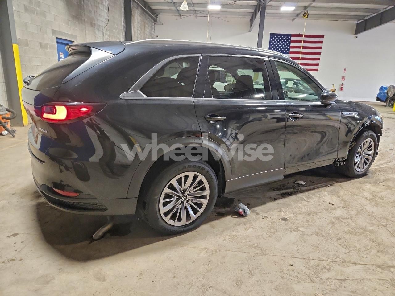 Photo 3 of 2025 MAZDA CX-90 PREFERRED (VIN JM3KKBHD3S1193349)