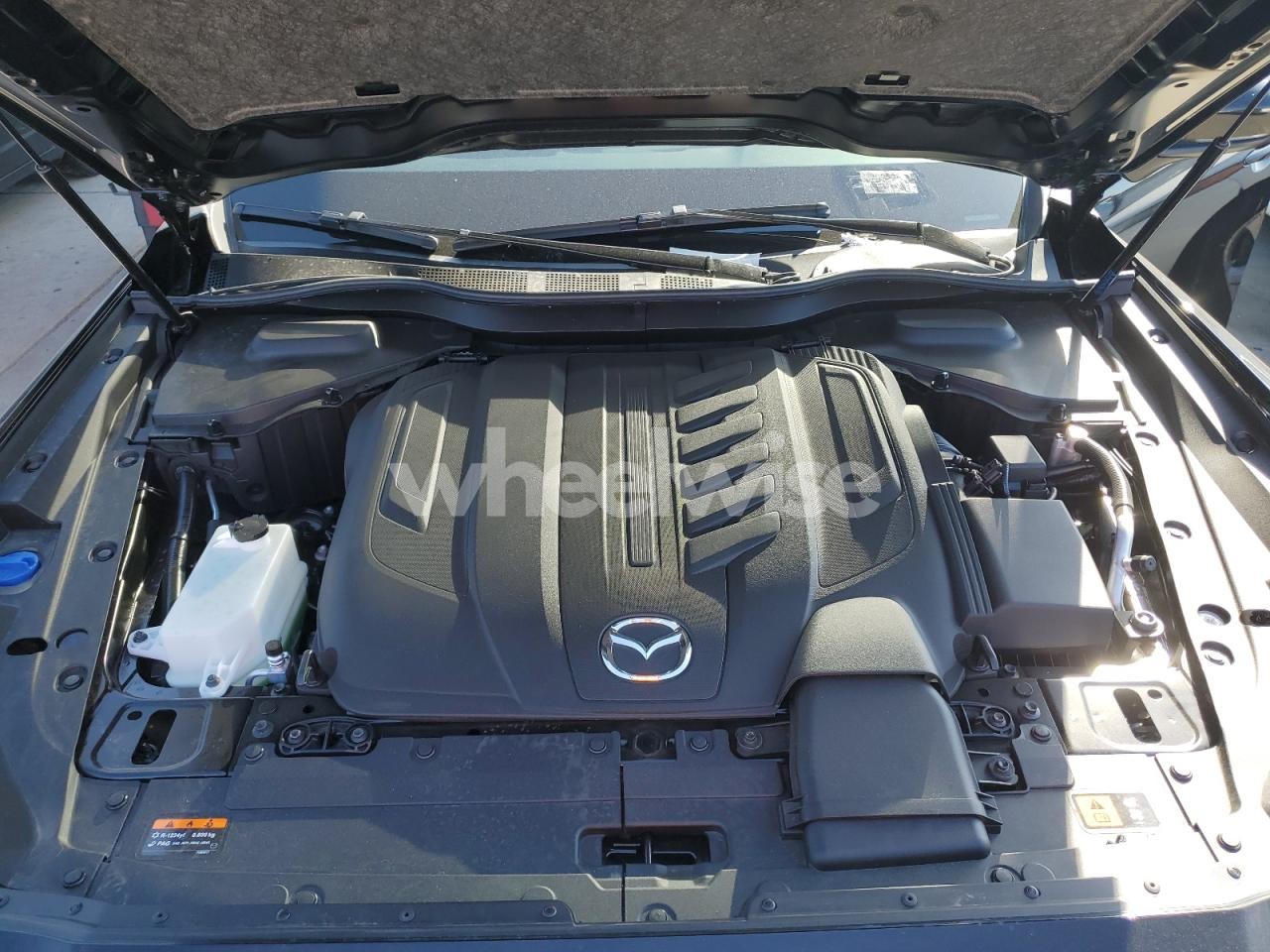 Photo 12 of 2025 MAZDA CX-90 PREFERRED (VIN JM3KKBHD3S1246731)