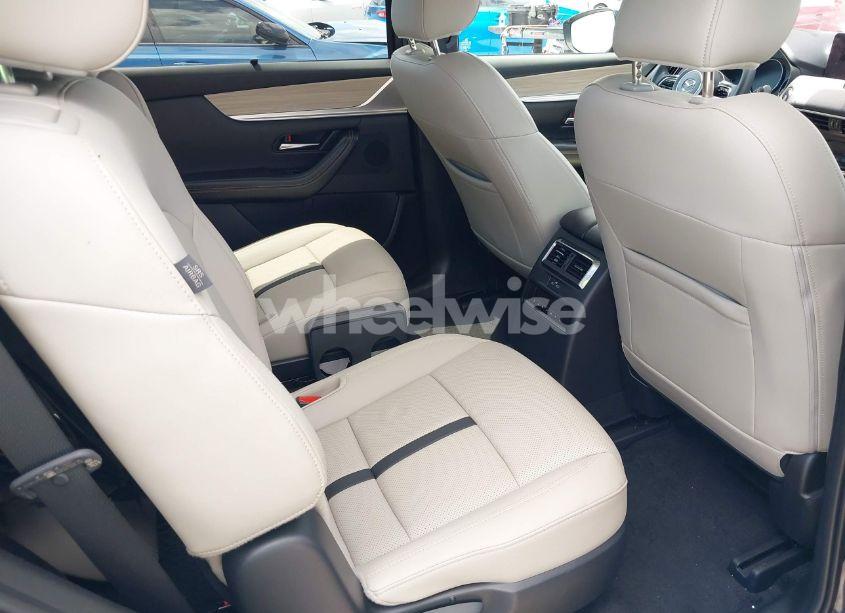 Photo 8 of 2025 Mazda Cx-90 3.3 TURBO PREFERRED PACKAGE (VIN JM3KKBHD7S1200318)