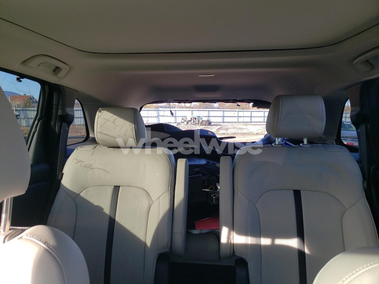 Photo 10 of 2025 MAZDA CX-90 PREMIUM SPORT (VIN JM3KKCHA2S1204059)