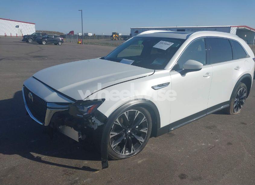 Photo 2 of 2024 Mazda Cx-90 PHEV PREMIUM (VIN JM3KKDHA2R1138855)