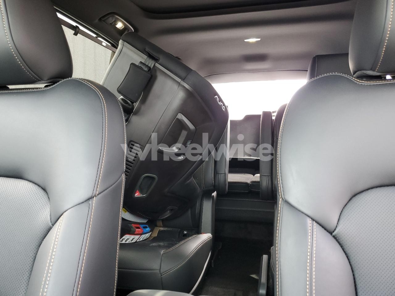 Photo 10 of 2024 MAZDA CX-90 PREMIUM (VIN JM3KKDHC2R1146004)
