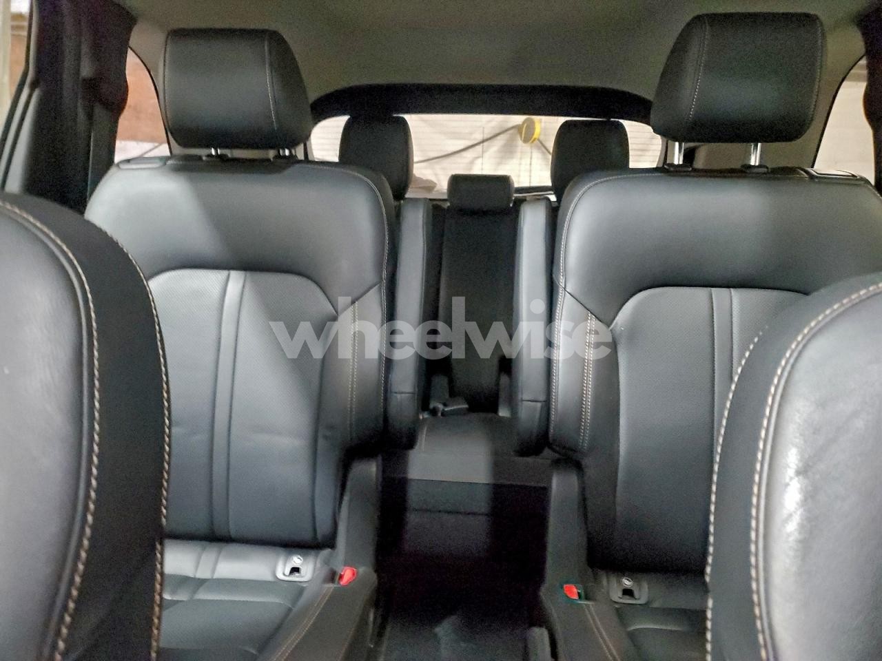 Photo 10 of 2024 MAZDA CX-90 PREMIUM (VIN JM3KKDHD3R1165234)