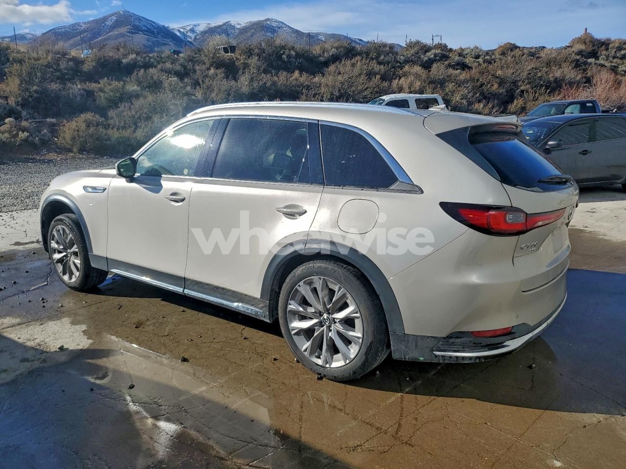 Photo 2 of 2025 MAZDA CX-90 PREMIUM PLUS (VIN JM3KKEHD5S1230452)