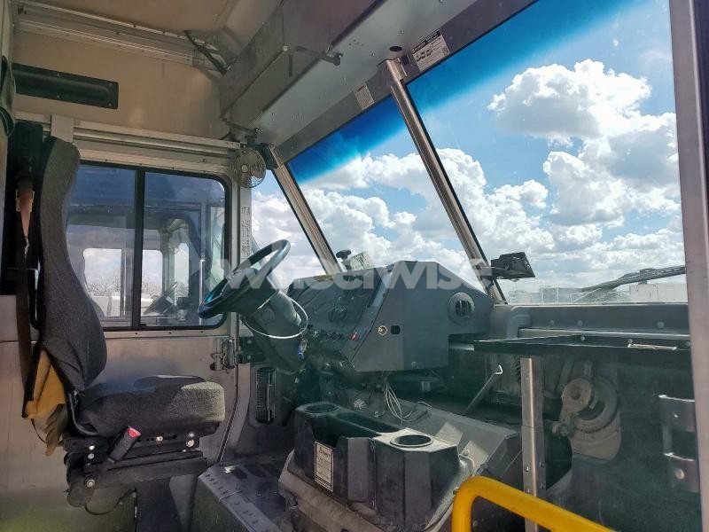 2020 FORD F59 (VIN JMBSRCY2A8U001277) main photo