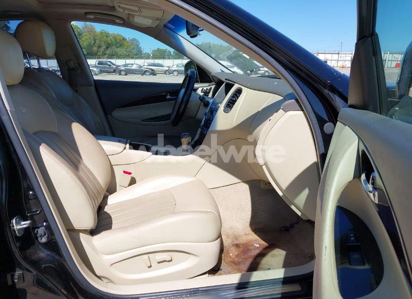 Photo 5 of 2010 Infiniti Ex35 JOURNEY (VIN JN1AJ0HP3AM701809)