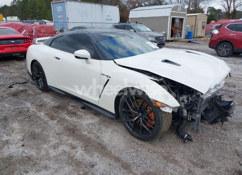 2017 Nissan Gt-r - Photo 1