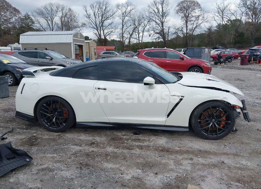 Photo 14 of 2017 Nissan Gt-r PREMIUM (VIN JN1AR5EF9HM820329)