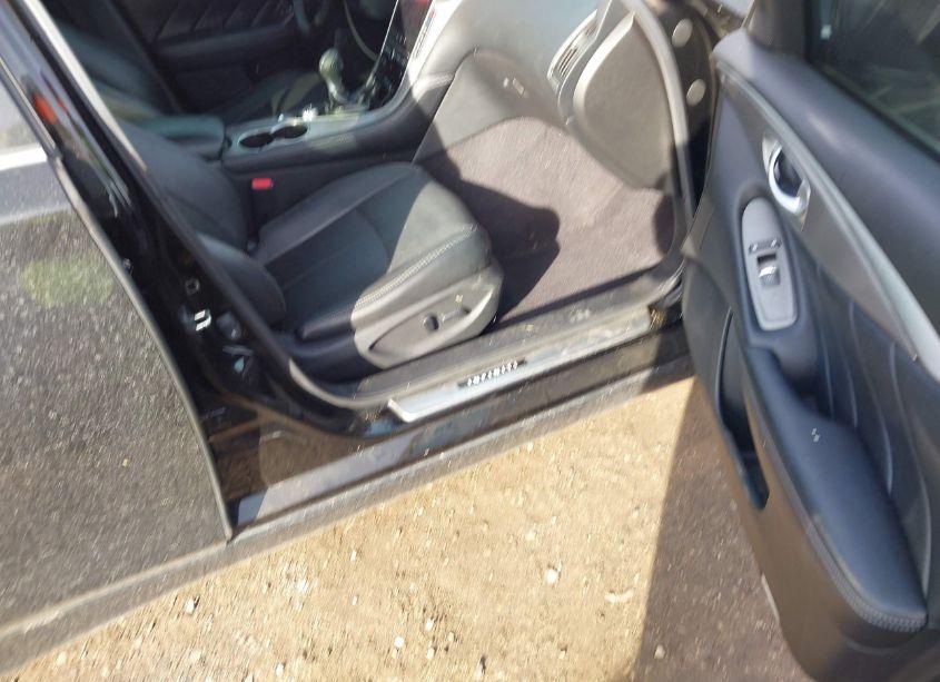 Photo 5 of 2015 Infiniti Q50 HYBRID PREMIUM (VIN JN1AV7AP9FM790316)