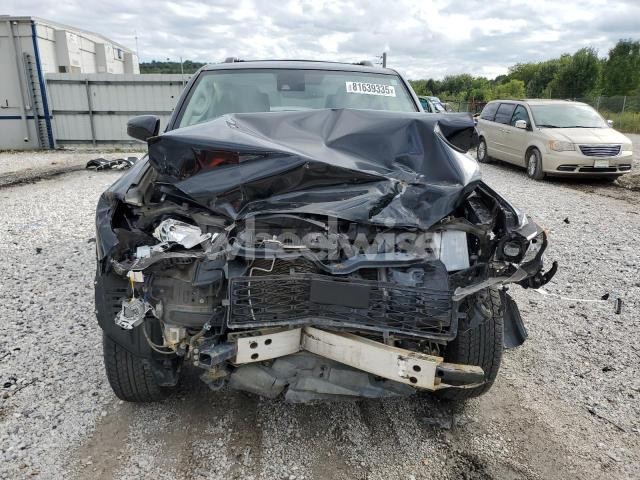 Photo 2 of 2024 TOYOTA 4RUNNER SR5/SR5 PREMIUM (VIN JN1AY1APXCM530054)