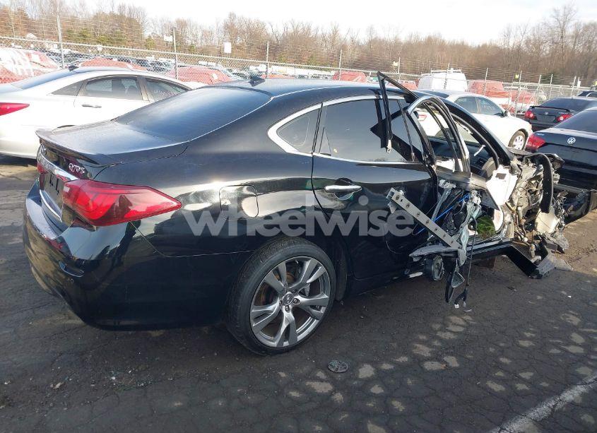 Photo 13 of 2015 Infiniti Q70 5.6X (VIN JN1AY1AR0FM160111)