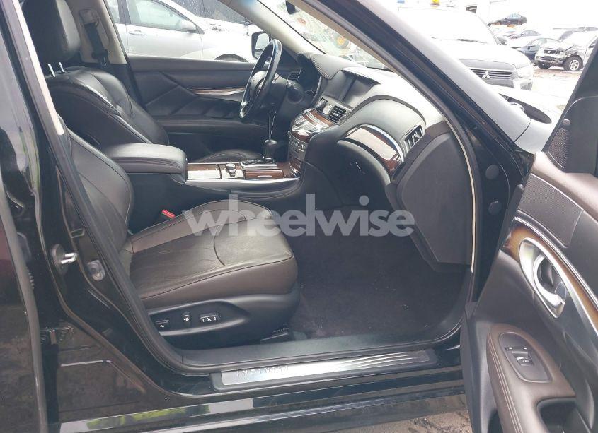 Photo 5 of 2011 Infiniti M56x (VIN JN1AY1AR7BM570401)