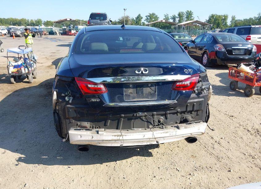 Photo 17 of 2015 Infiniti Q70 5.6X (VIN JN1AY1ARXFM160066)