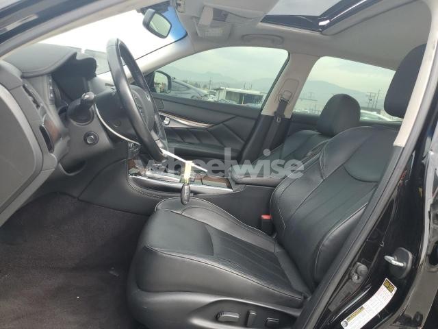 Photo 6 of 2016 INFINITI Q70L 5.6 (VIN JN1AY1PR2GM590067)