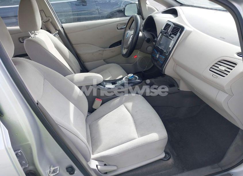 Photo 5 of 2011 Nissan Leaf SL (VIN JN1AZ0CP0BT009059)