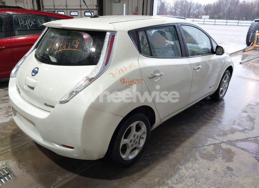 Photo 4 of 2012 Nissan Leaf SV (VIN JN1AZ0CP0CT020046)