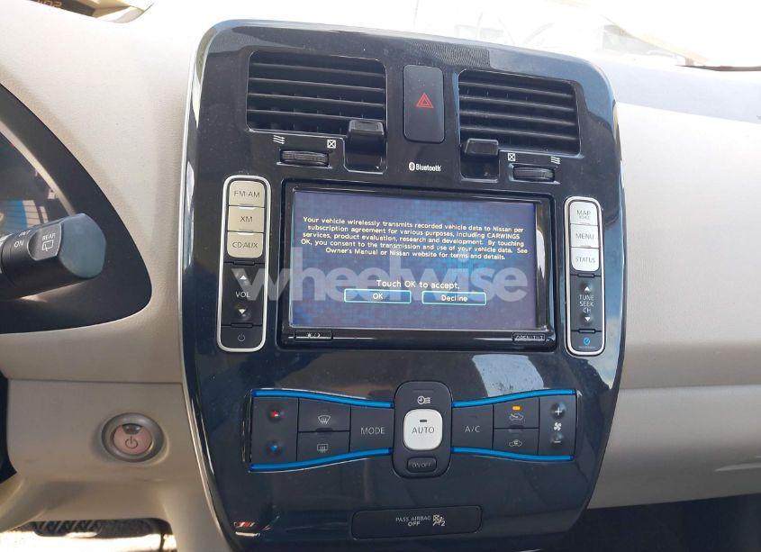 Photo 14 of 2011 Nissan Leaf SL (VIN JN1AZ0CP1BT005859)