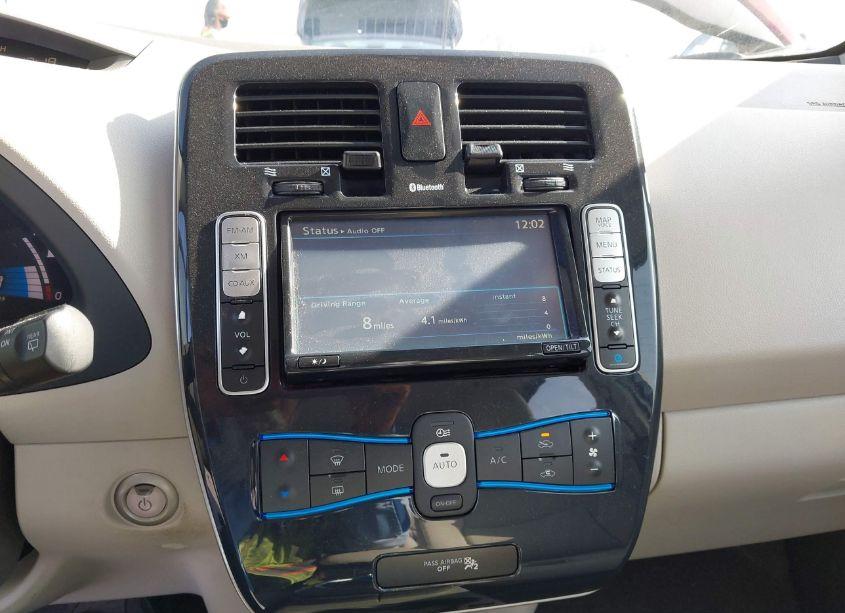 Photo 15 of 2011 Nissan Leaf SL (VIN JN1AZ0CP1BT007448)