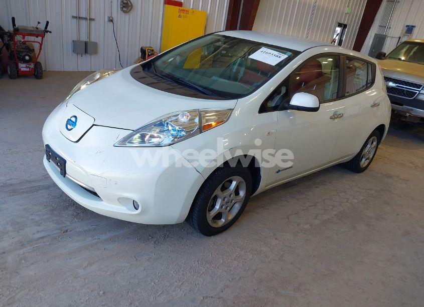 Photo 2 of 2012 Nissan Leaf SL (VIN JN1AZ0CP1CT020797)