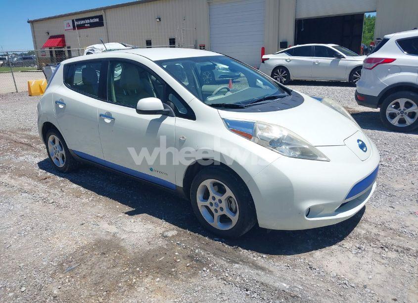 2011 Nissan Leaf SL (VIN JN1AZ0CP4BT004687) main photo