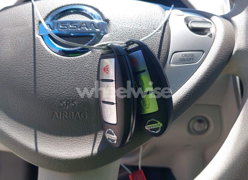 Photo 11 of 2011 Nissan Leaf SL (VIN JN1AZ0CP4BT004687)