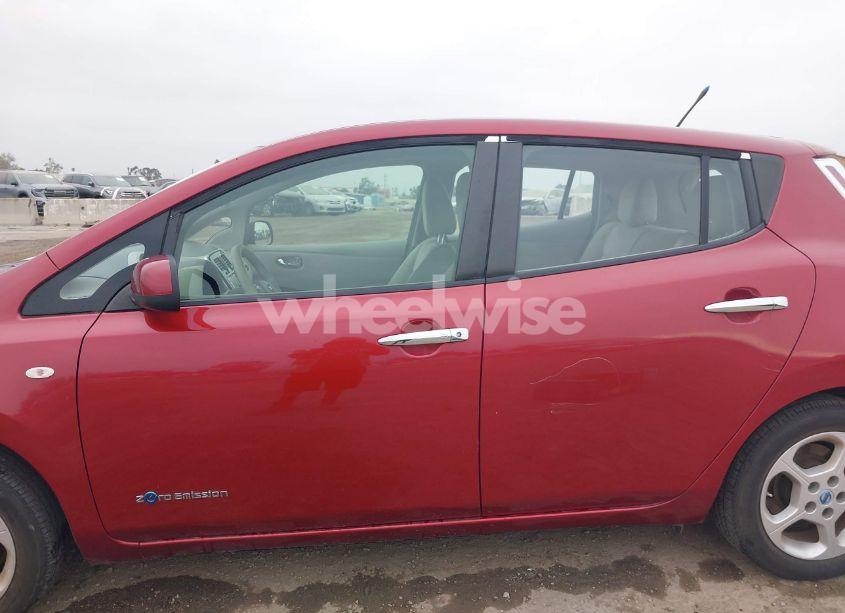 Photo 14 of 2011 Nissan Leaf SL (VIN JN1AZ0CP4BT008027)