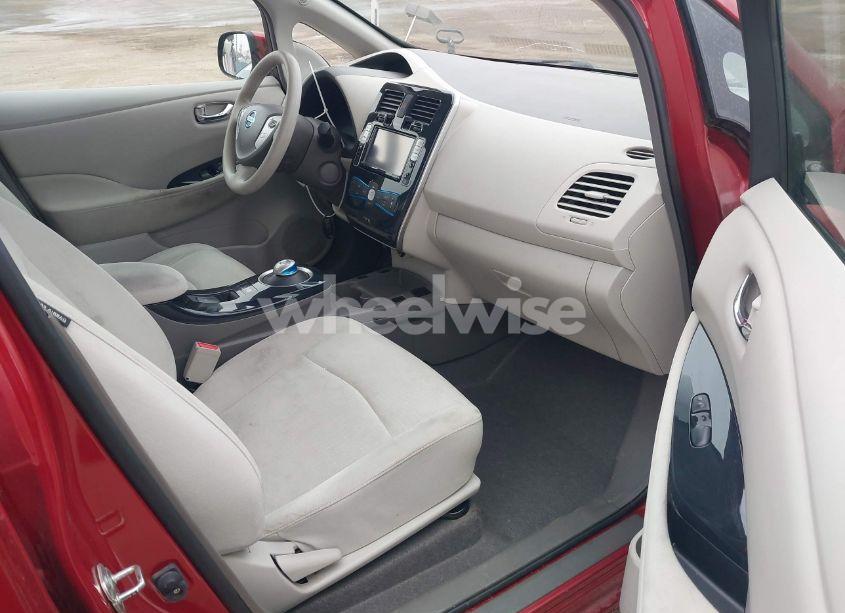 Photo 5 of 2011 Nissan Leaf SL (VIN JN1AZ0CP4BT008027)