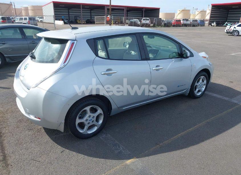 Photo 4 of 2012 Nissan Leaf SV (VIN JN1AZ0CP4CT025623)