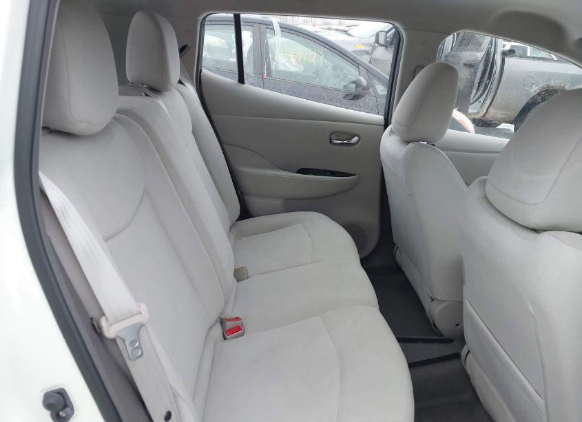 Photo 8 of 2012 Nissan Leaf SL (VIN JN1AZ0CP5CT026036)