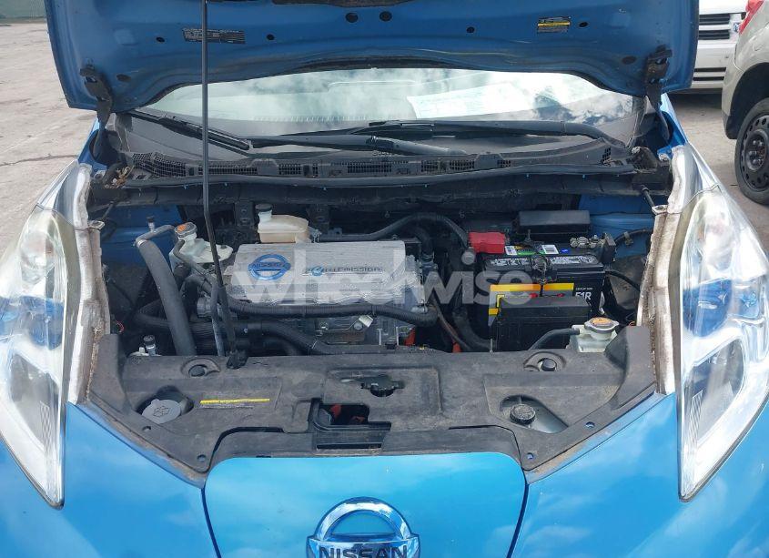 Photo 10 of 2011 Nissan Leaf SL (VIN JN1AZ0CP6BT004917)