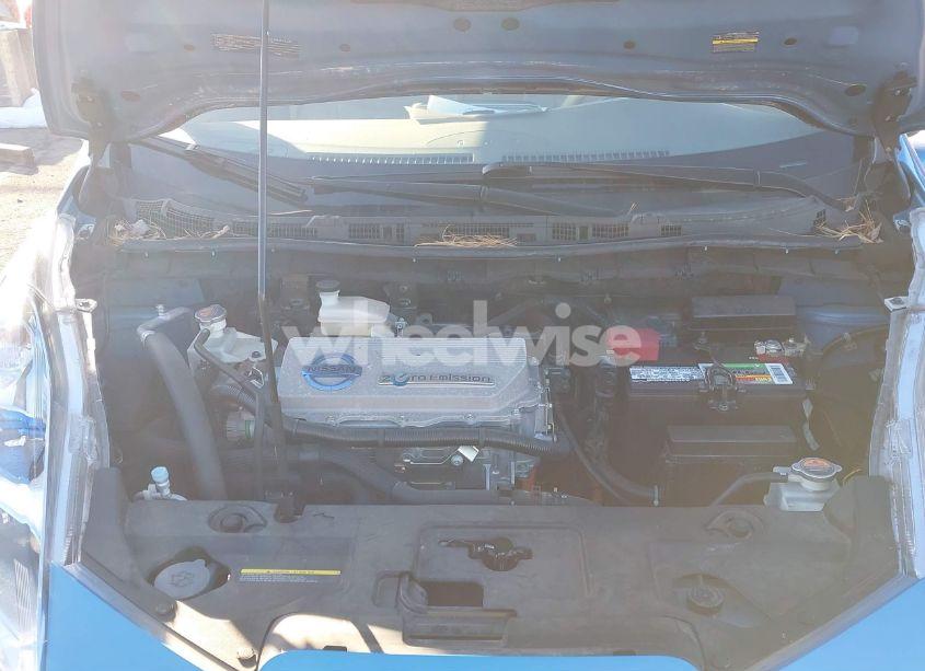 Photo 10 of 2011 Nissan Leaf SL (VIN JN1AZ0CP6BT005453)