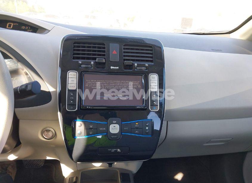 Photo 14 of 2011 Nissan Leaf SL (VIN JN1AZ0CP6BT006053)