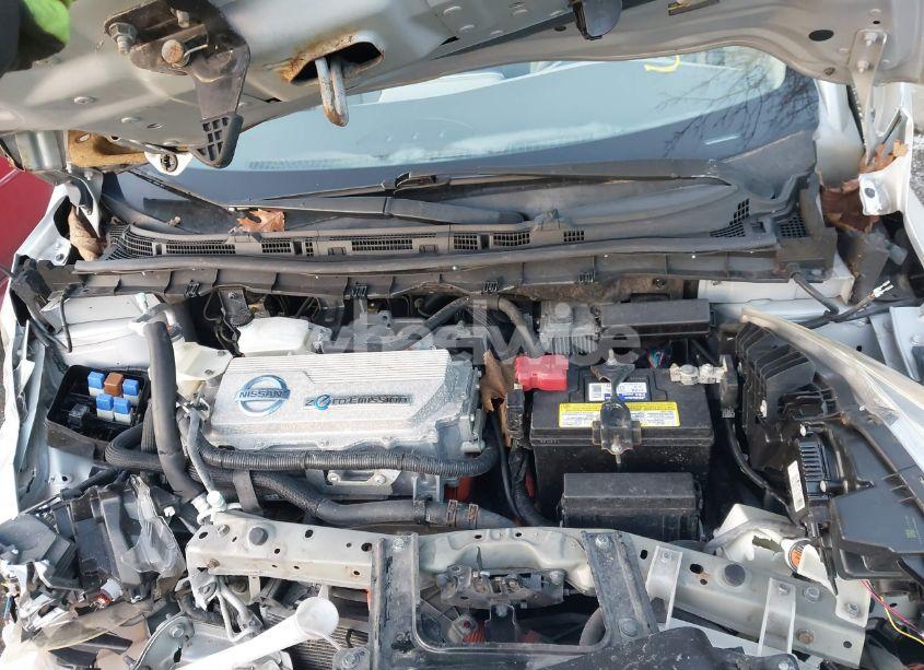 Photo 10 of 2012 Nissan Leaf SL (VIN JN1AZ0CP6CT017653)