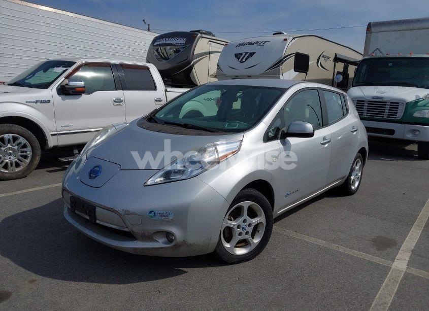Photo 2 of 2012 Nissan Leaf SL (VIN JN1AZ0CP6CT018799)