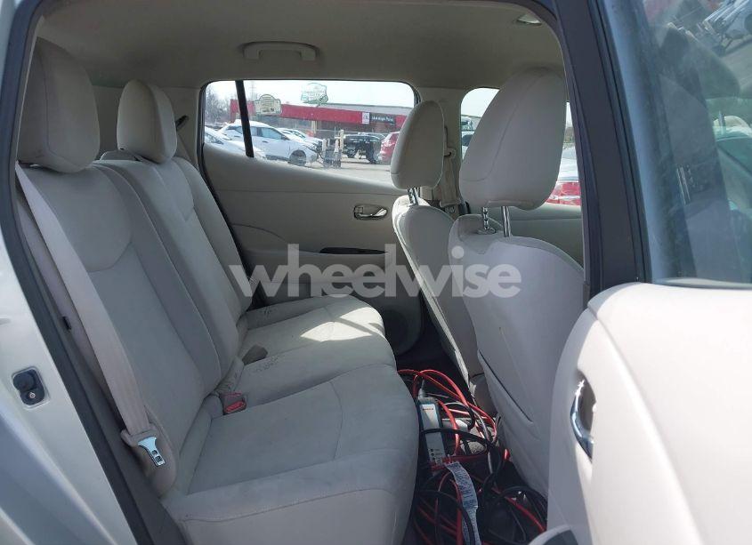 Photo 8 of 2012 Nissan Leaf SL (VIN JN1AZ0CP6CT018799)