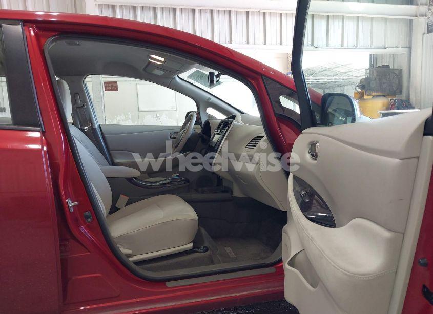 Photo 5 of 2012 Nissan Leaf SL (VIN JN1AZ0CP6CT020844)