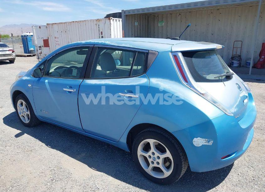 Photo 3 of 2011 Nissan Leaf SL (VIN JN1AZ0CP7BT004666)