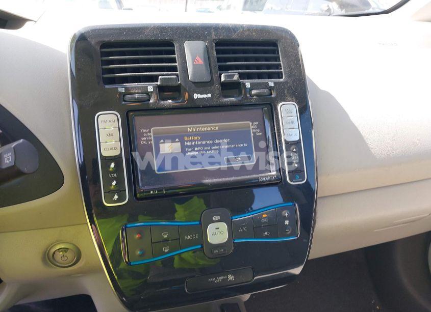 Photo 14 of 2011 Nissan Leaf SL (VIN JN1AZ0CP7BT008250)