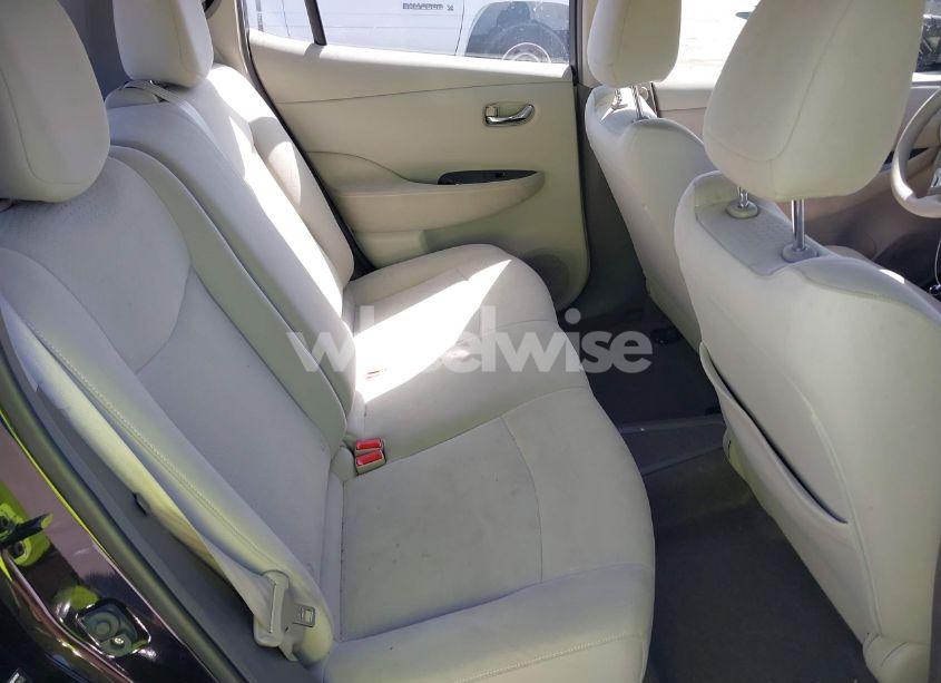 Photo 8 of 2011 Nissan Leaf SL (VIN JN1AZ0CP7BT008250)