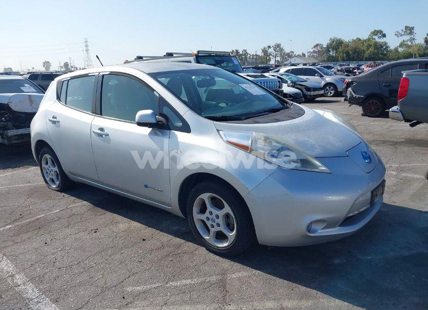 2011 Nissan Leaf SL (VIN JN1AZ0CP7BT009401) main photo