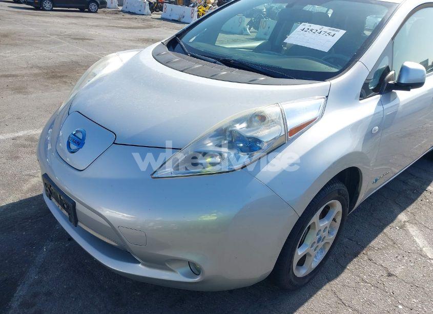 Photo 6 of 2011 Nissan Leaf SL (VIN JN1AZ0CP7BT009401)