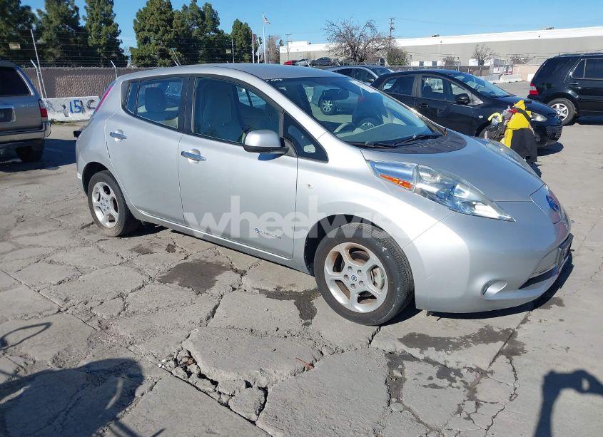 2011 Nissan Leaf SL (VIN JN1AZ0CP9BT000778) main photo