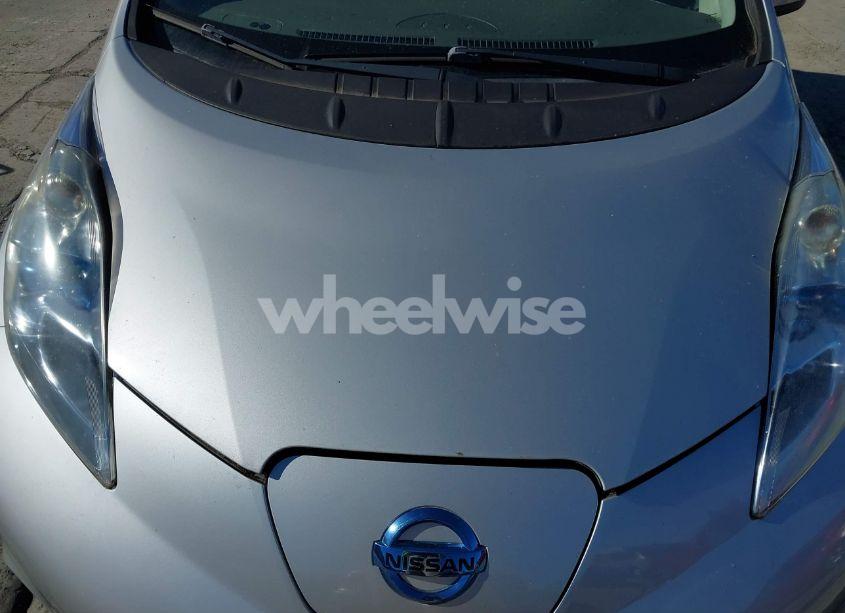 Photo 10 of 2011 Nissan Leaf SL (VIN JN1AZ0CP9BT000778)