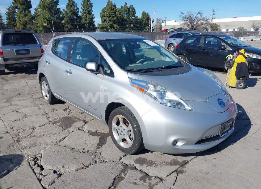 Photo 6 of 2011 Nissan Leaf SL (VIN JN1AZ0CP9BT000778)